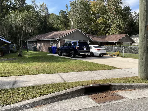 Orange Park, FL 32073,680 PLAINFIELD AVE