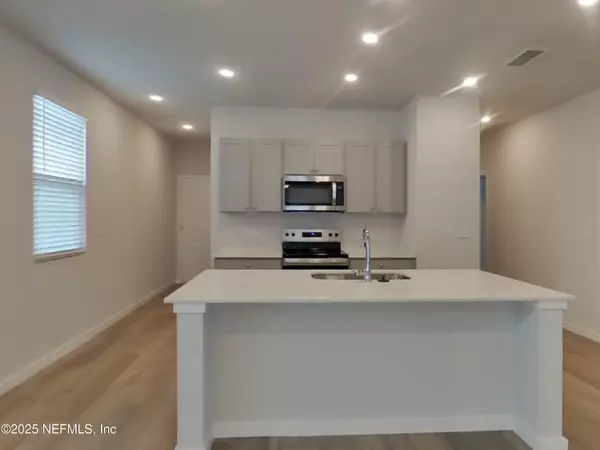 Jacksonville, FL 32218,14881 PRALINE CT