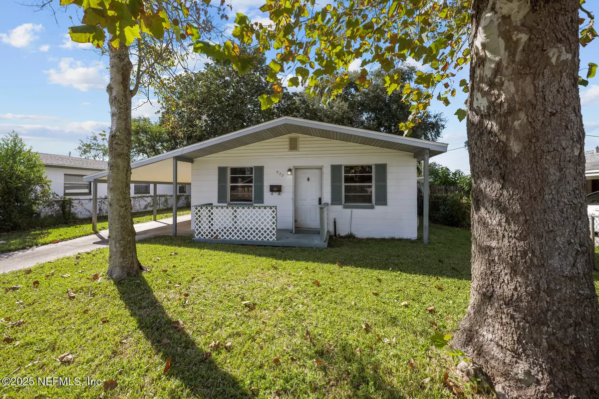 Jacksonville Beach, FL 32250,922 12TH ST N