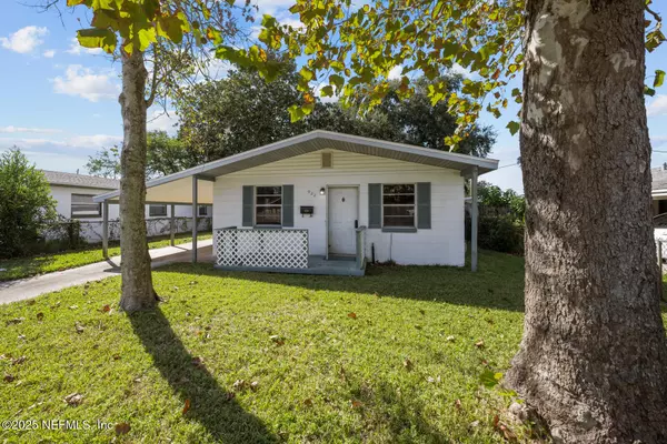 922 12TH ST N, Jacksonville Beach, FL 32250