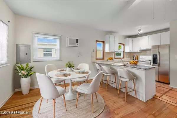 Neptune Beach, FL 32266,234 HOPKINS ST