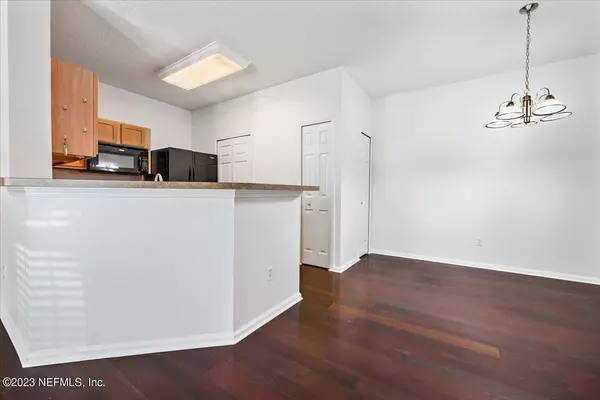 Jacksonville Beach, FL 32250,122 JARDIN DE MER PL