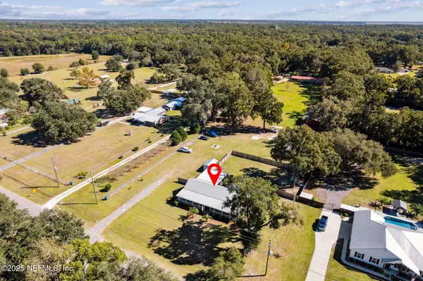 Yulee, FL 32097,85158 AIRPLANE LN