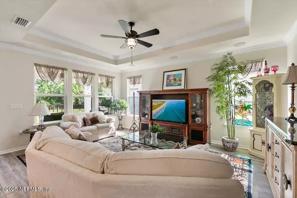 Jacksonville, FL 32256,10820 TOWN VIEW DR