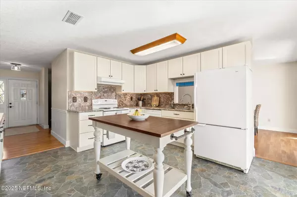 St. Augustine, FL 32086,904 SAN JOSE RD