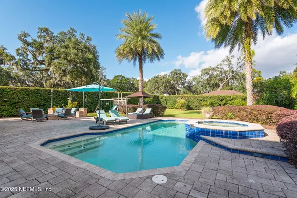 Jacksonville, FL 32223,2553 SPREADING OAKS LN