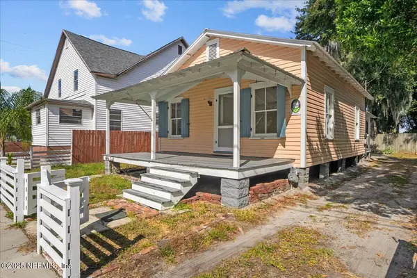 Palatka, FL 32177,816 OAK ST