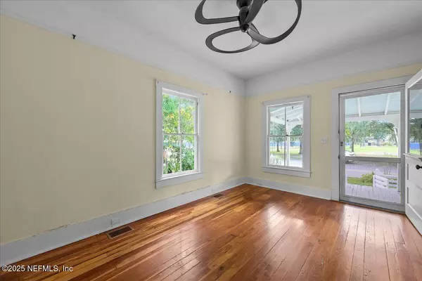 Palatka, FL 32177,816 OAK ST