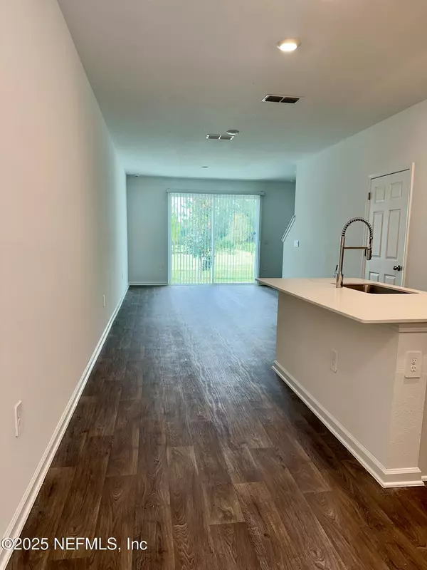 Jacksonville, FL 32218,634 CELTIC DR