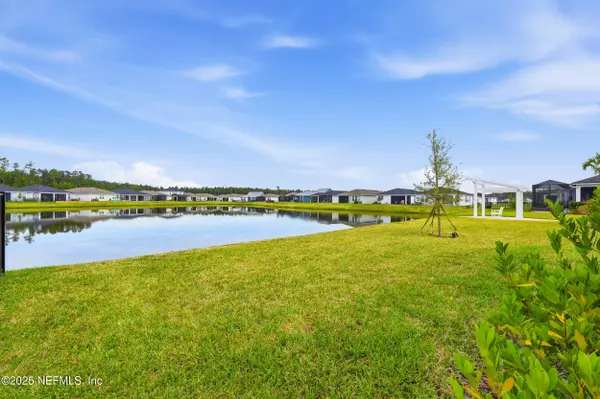 Yulee, FL 32097,493 CONTINUUM LOOP