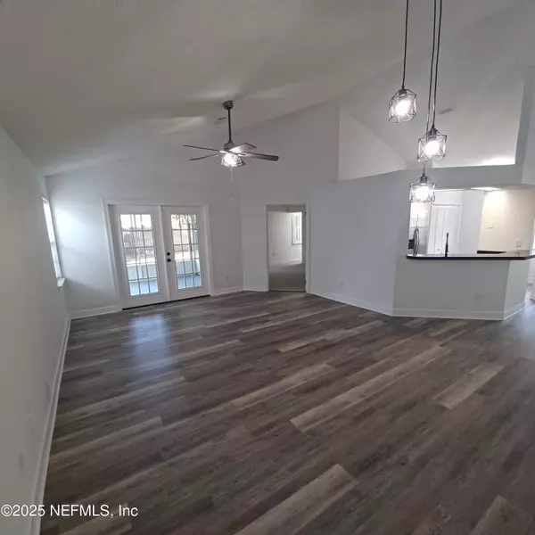 Jacksonville, FL 32244,7775 MACTAVISH WAY S