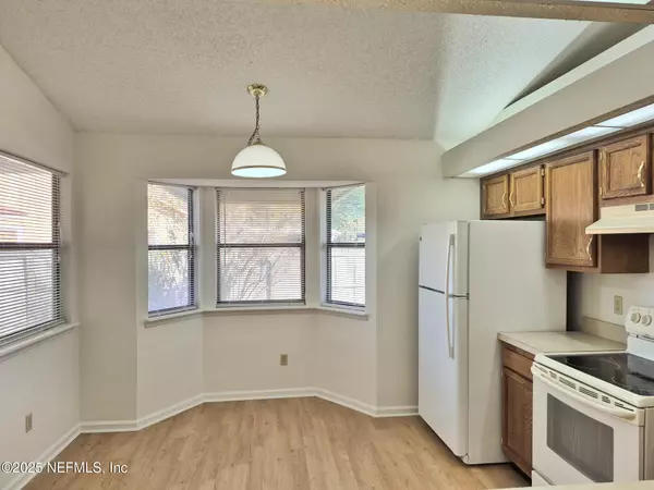 Jacksonville, FL 32244,8229 HAMDEN CIR W