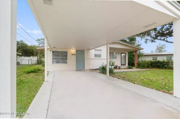 Palatka, FL 32177,2025 KATE ST