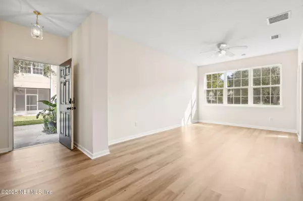 Jacksonville, FL 32225,12301 KERNAN FOREST BLVD #2101