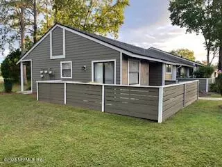 Jacksonville, FL 32244,8437 LONG MEADOW CIR N