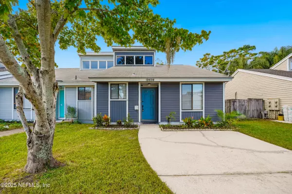 2424 SEABURY PL N, Jacksonville, FL 32246