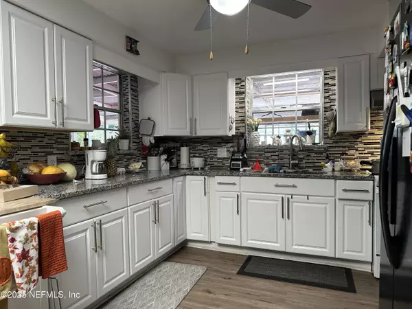 3617 BUNNELL DR, Jacksonville, FL 32246