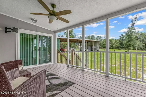 Hawthorne, FL 32640,237 LITTLE ORANGE CREEK RD