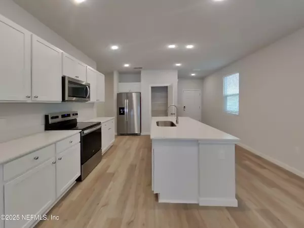 Jacksonville, FL 32218,14865 PRALINE CT