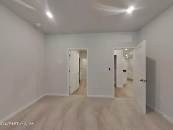 Jacksonville, FL 32218,14865 PRALINE CT