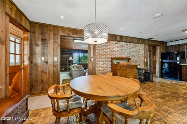 Yulee, FL 32097,96111 PIRATES BLUFF RD