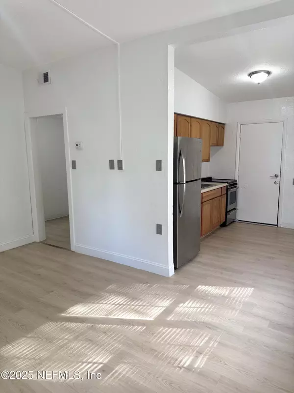 Jacksonville, FL 32209,2584 WISTERIA ST