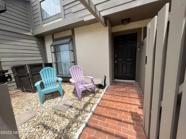 Ponte Vedra Beach, FL 32082,108 CRANES LAKE DR