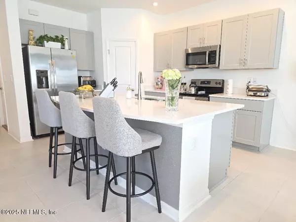 Jacksonville, FL 32218,330 ANTHONY DR