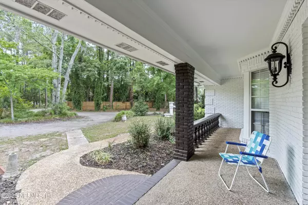 Jacksonville, FL 32216,836 MANDALAY RD