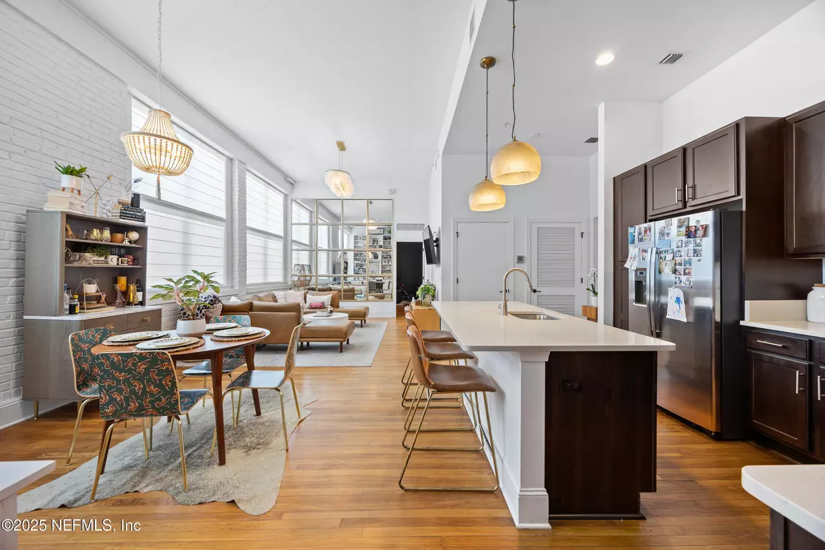 Jacksonville, FL 32204,2525 COLLEGE ST #1113