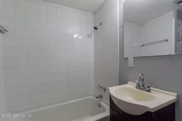 Jacksonville, FL 32206,214 E 2ND ST