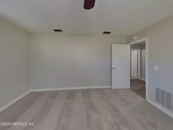 Orange Park, FL 32073,2036 POMPANO Pkwy