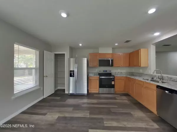 Yulee, FL 32097,76383 TIMBERCREEK BLVD