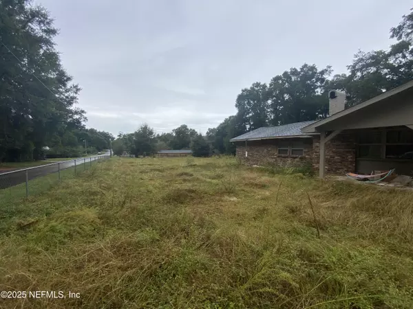 Molino, FL 32577,622 AYER ST