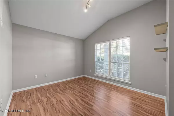 Jacksonville, FL 32218,536 SUMMER BREEZE DR N