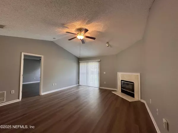 Middleburg, FL 32068,3860 HIDEAWAY LN