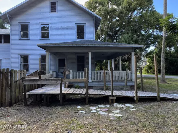 Seville, FL 32190,225 LAKE GEORGE RD