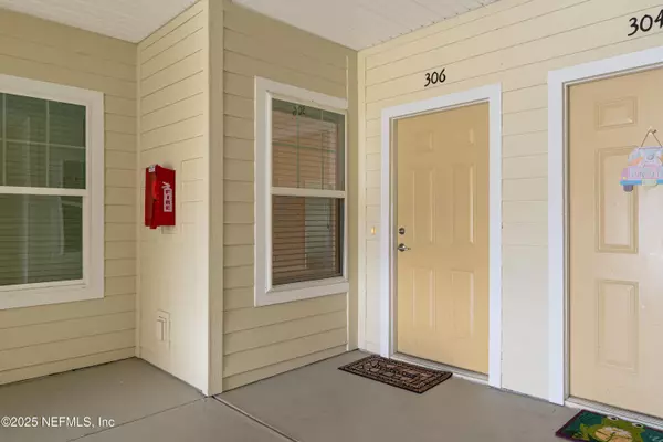 Jacksonville, FL 32256,4931 KEY LIME DR #306