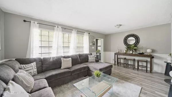 Jacksonville, FL 32205,1002 CHERBOURG AVE E