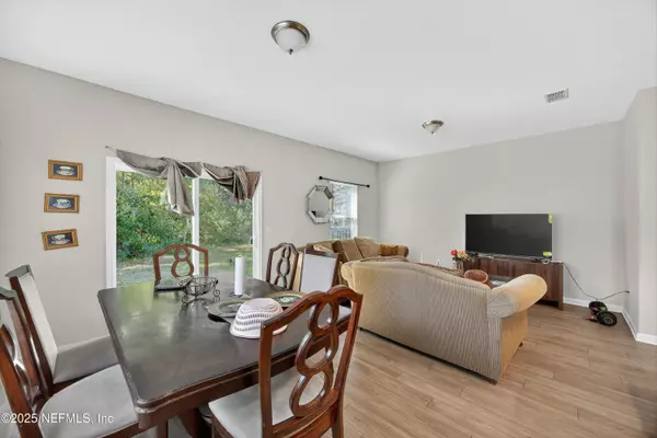 Jacksonville, FL 32205,756 TALKING TREE DR