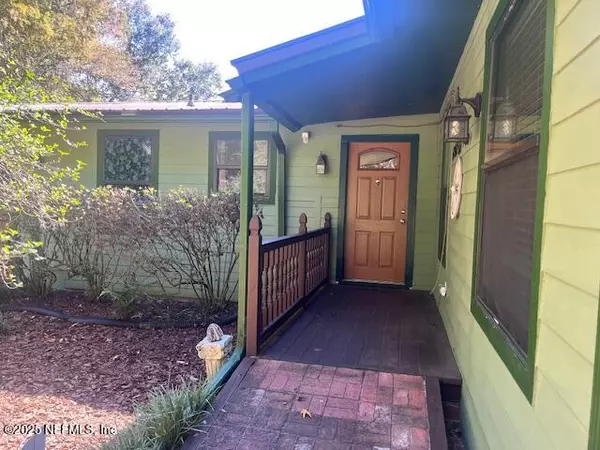 129 CLEO LN, Satsuma, FL 32189