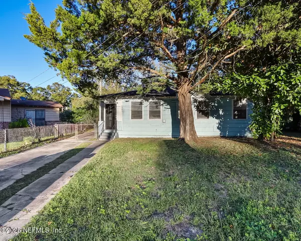 1901 PULLMAN CT, Jacksonville, FL 32209