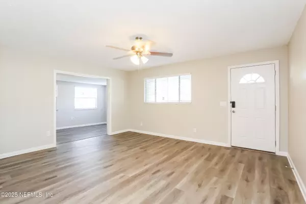 Jacksonville, FL 32208,9406 GISBORNE DR