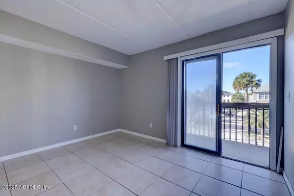 Jacksonville Beach, FL 32250,400 1ST ST S #F