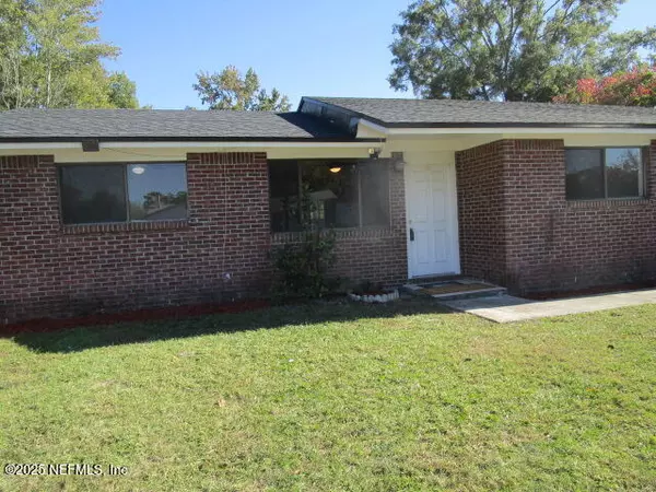 957 DOSHIRE DR, Orange Park, FL 32065