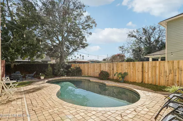 Jacksonville Beach, FL 32250,1100 2ND AVE N