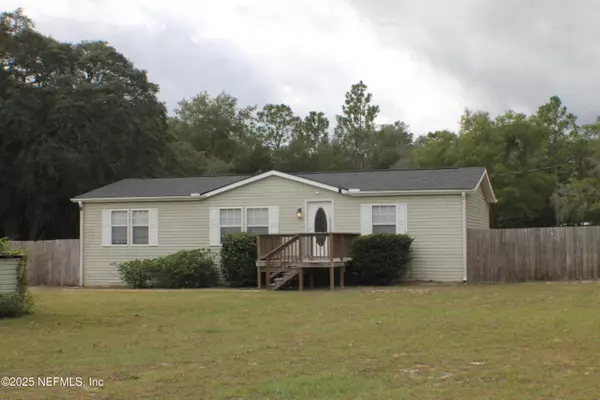 7556 MONONGAHELA AVE, Keystone Heights, FL 32656