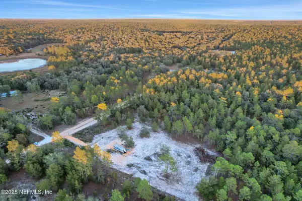 Hawthorne, FL 32640,161 WINDY HILLS RD