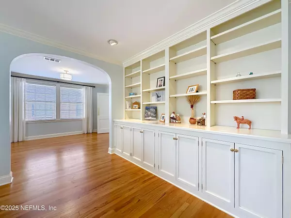 Jacksonville, FL 32207,829 OLD HICKORY RD