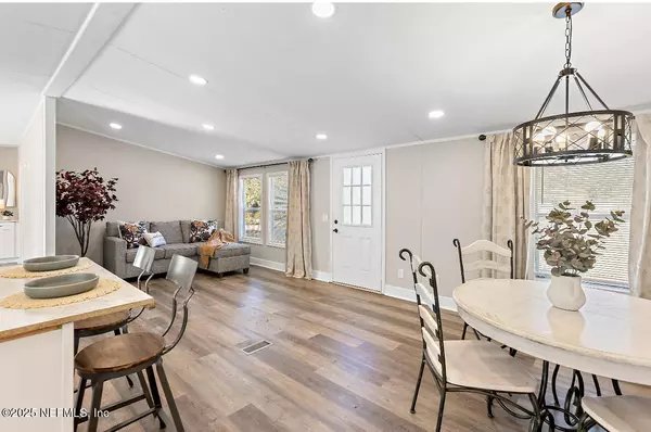 Yulee, FL 32097,86090 JEAN RD